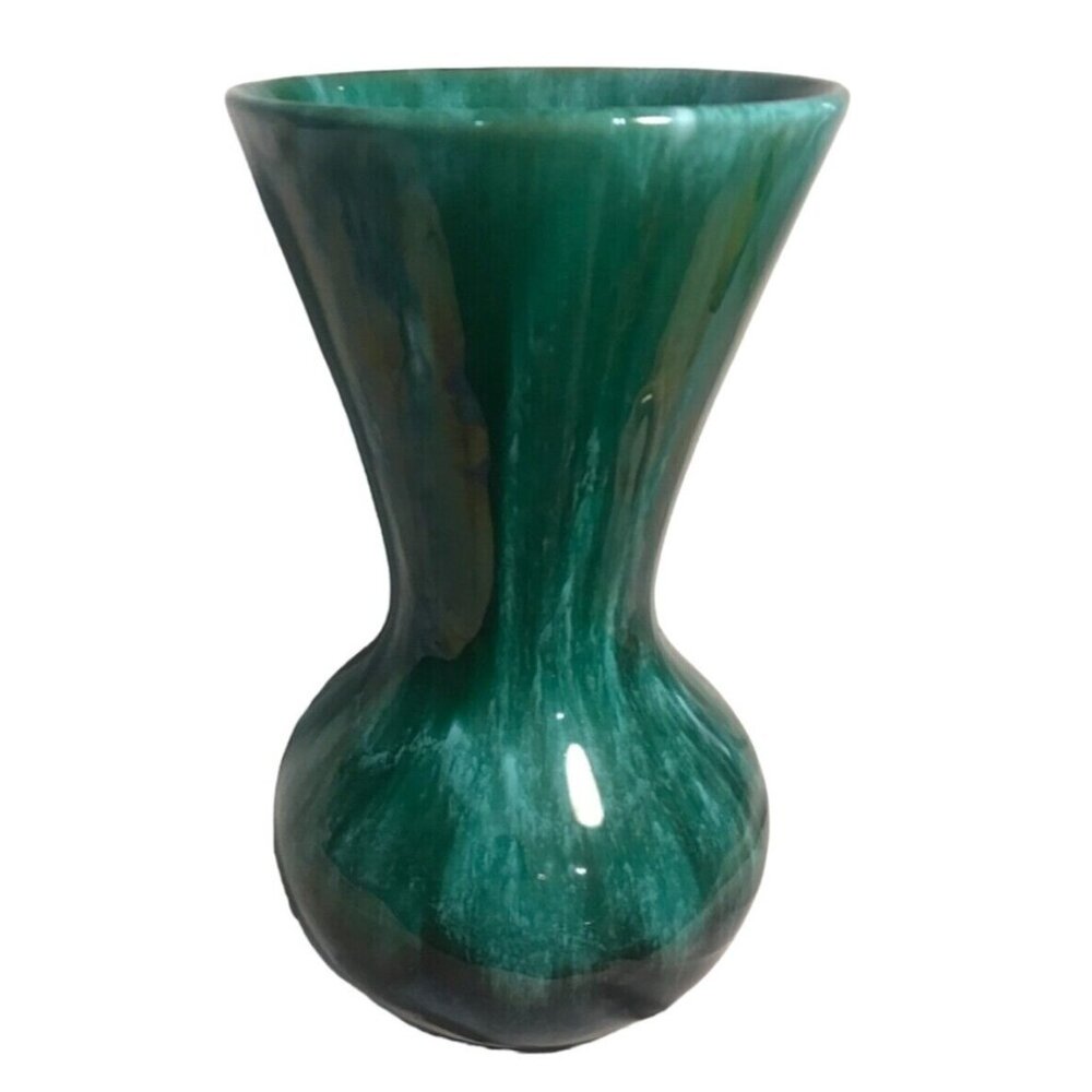 Vintage Blue Mountain Pottery 9” Drip Glaze Green Vase BMP Collingwood Canada
